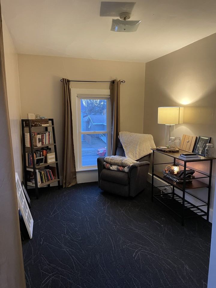 1808 Loomis St - Photo 2 of 11