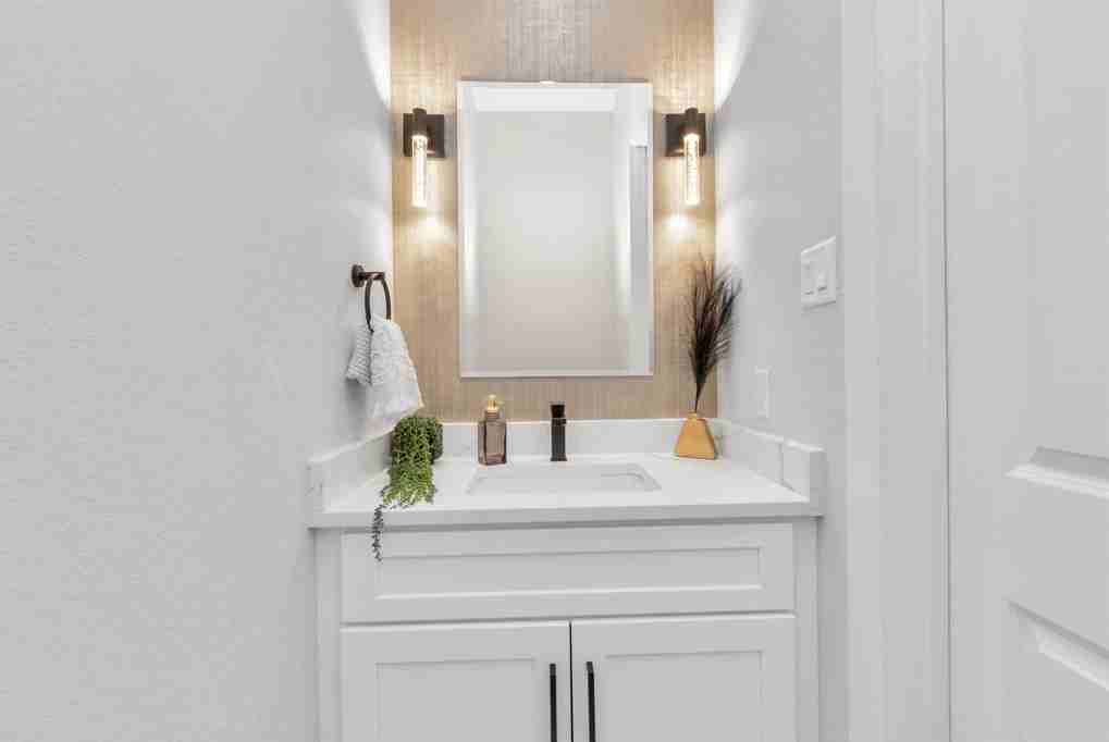 4622 Clover St #NA - Photo 2 of 20