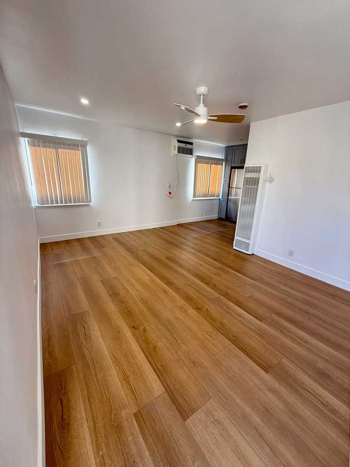 5530 Bonner Ave #5 - Photo 3 of 13