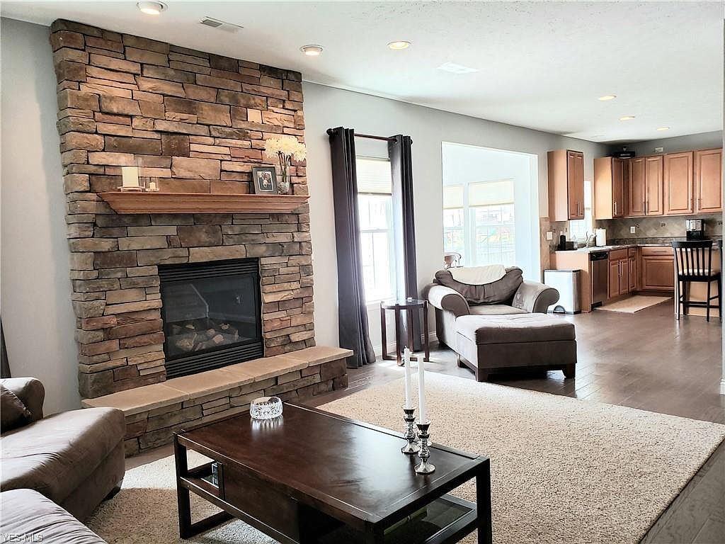 3240 Fenmore Ln #NA - Photo 2 of 19