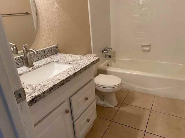 222 South Doran - Photo 2 of 4