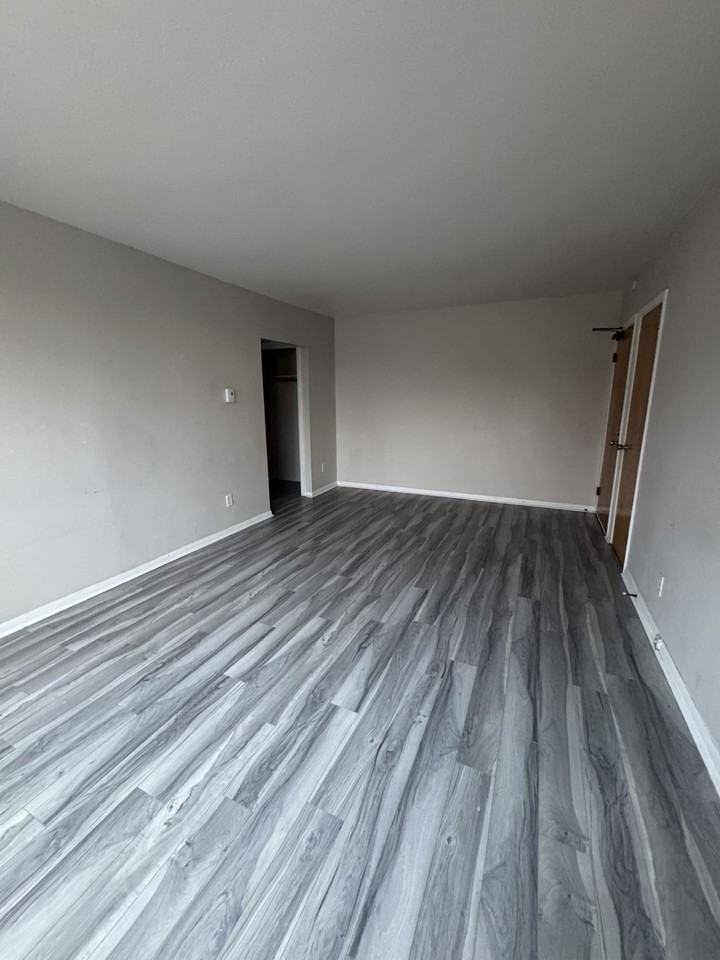34 Verdun St #8 - Photo 5 of 10