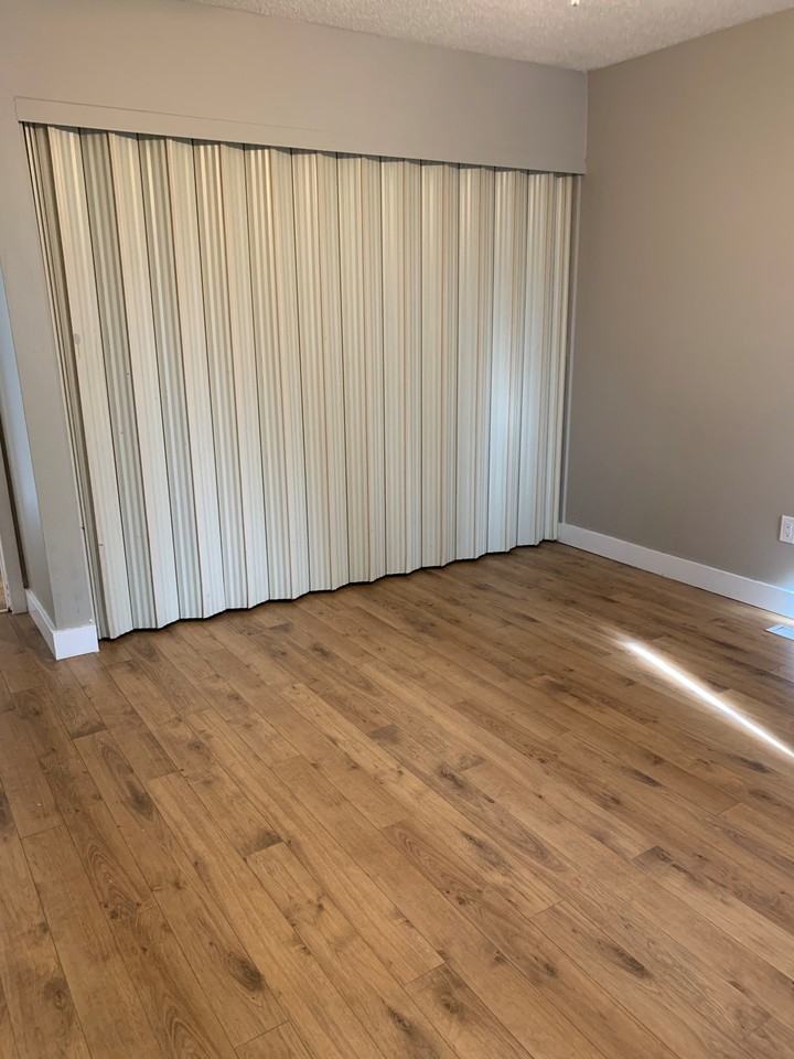 10420 100 Ave #202 - Photo 6 of 9