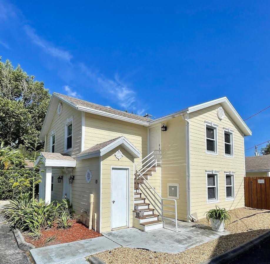 10 Southeast 11th Avenue - Photo 4 of 19