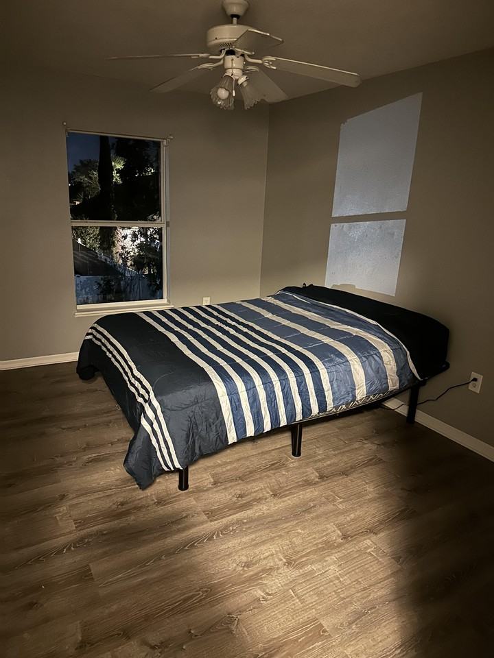 Thomasdale Ave - Photo 5 of 6