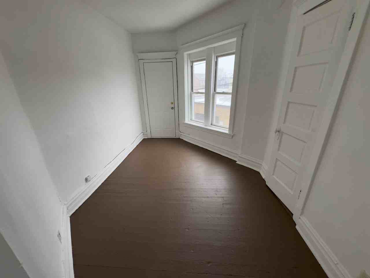 3860 N Saint Louis Ave #2R - Photo 3 of 7