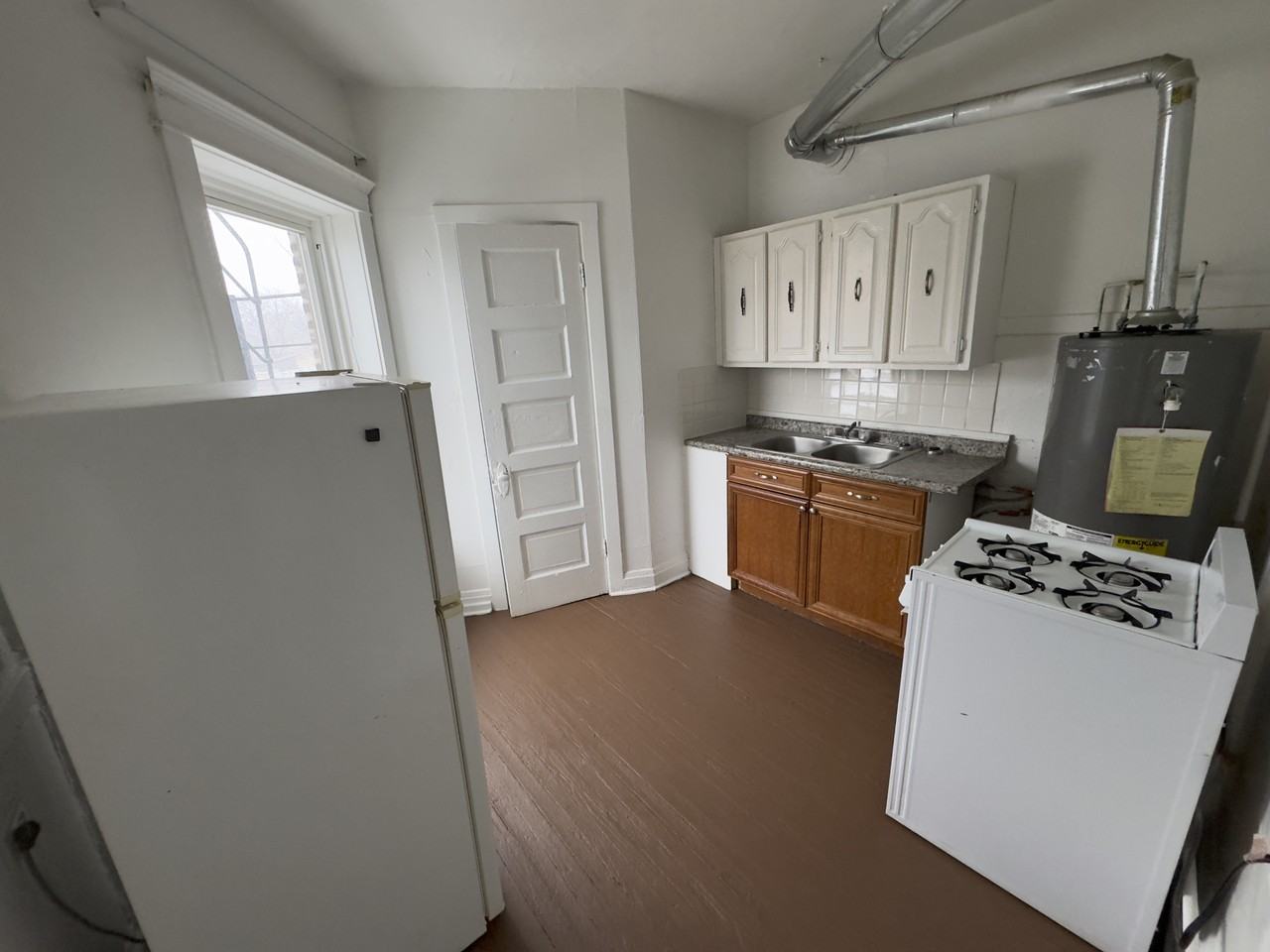 3860 N Saint Louis Ave #2R - Photo 5 of 7