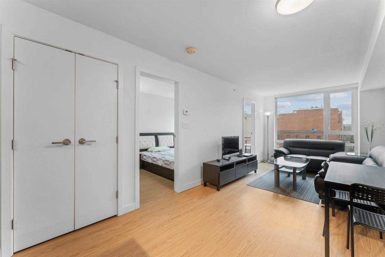 188 Keefer Street #70* - Photo 2 of 8