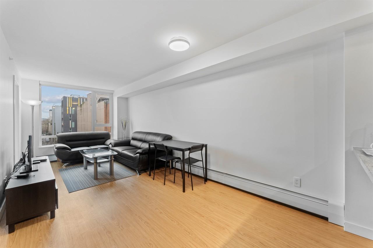 188 Keefer Street #70* - Photo 5 of 8