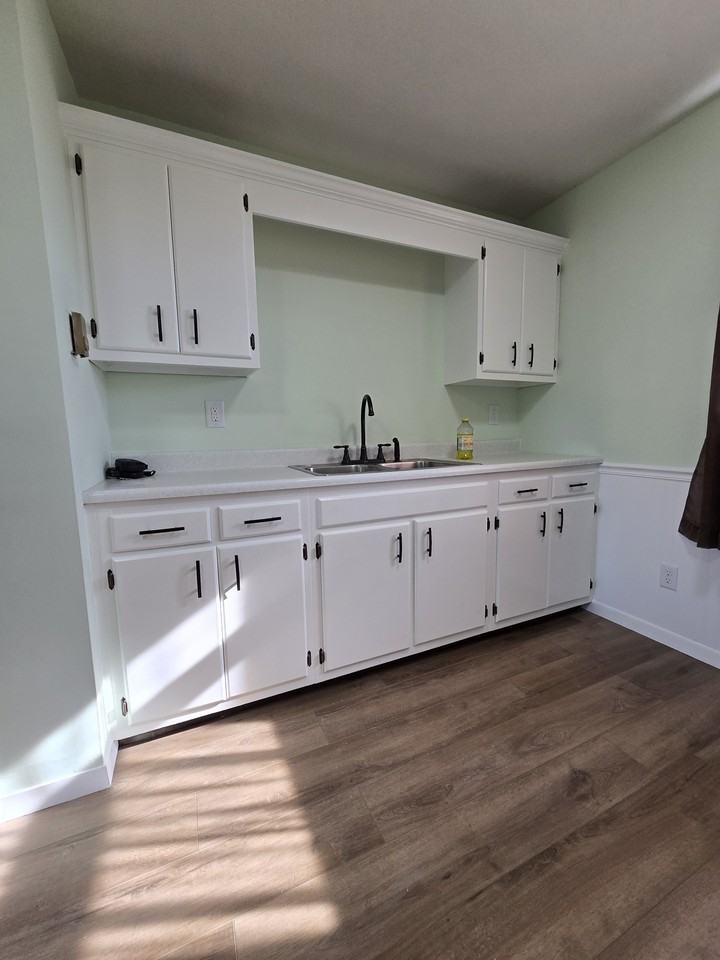 7877 Lambert Avenue - Photo 3 of 18