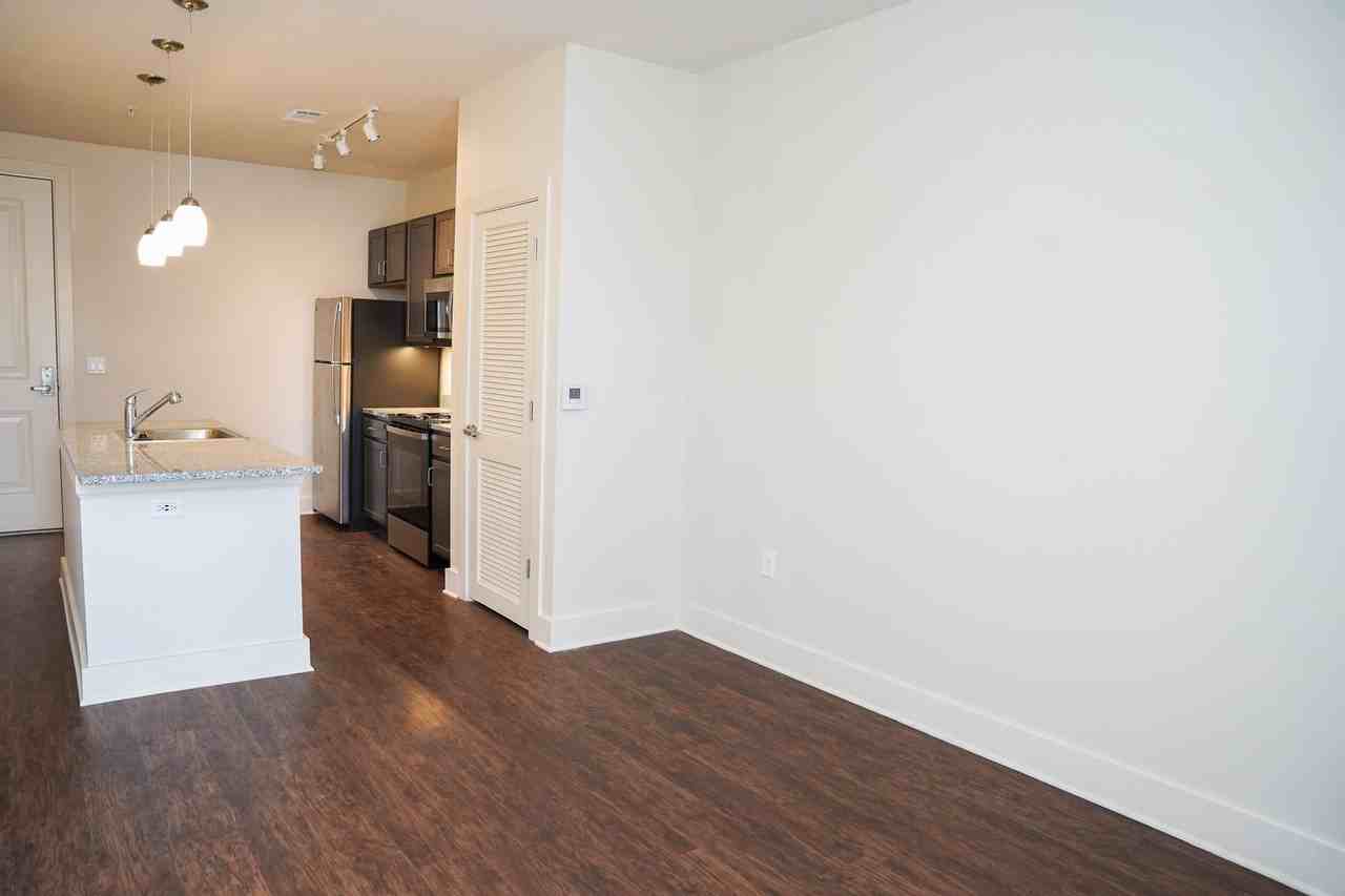 Orleans Station Apartments - Photo 4 of 50