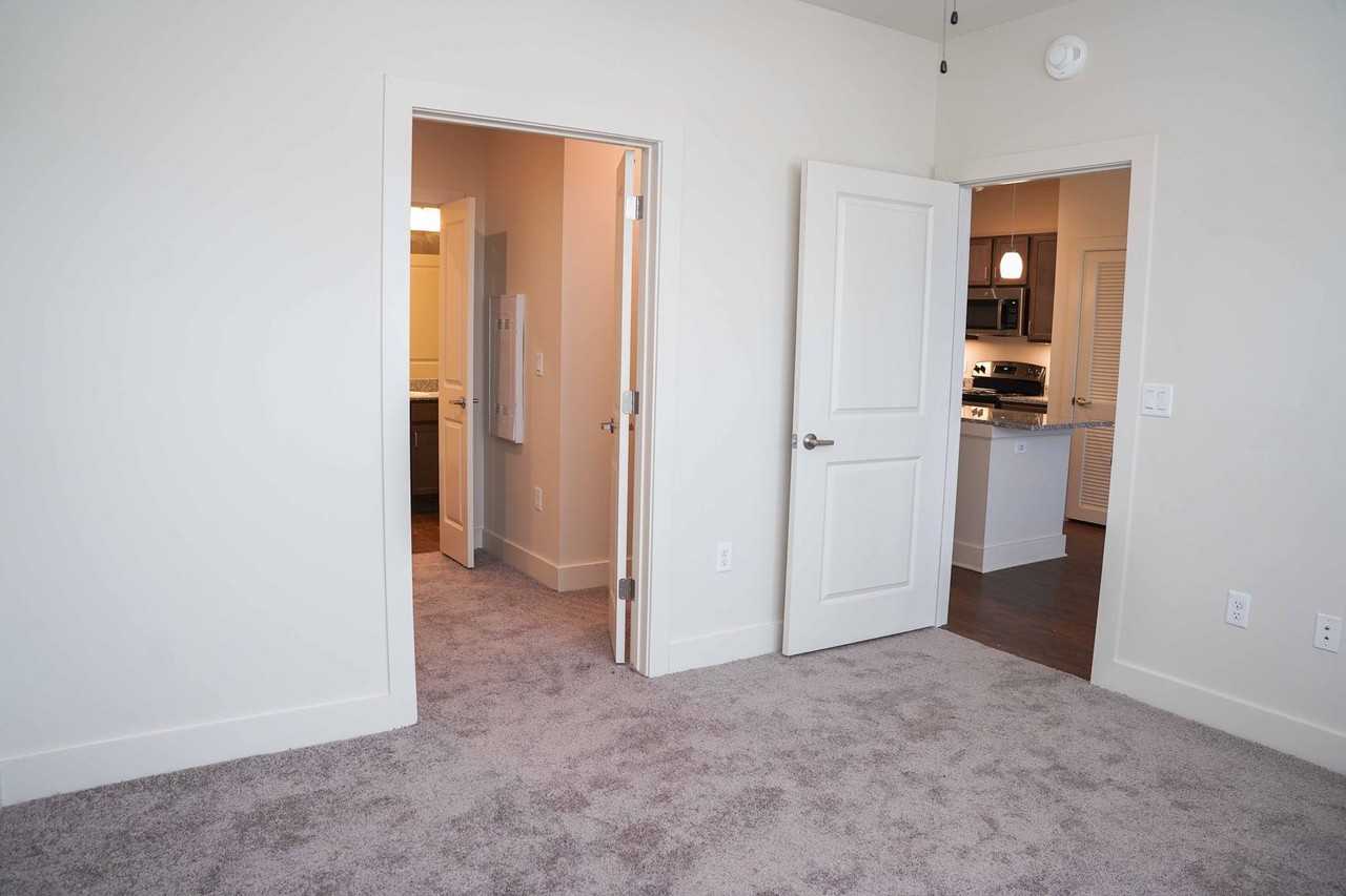 Orleans Station Apartments - Photo 7 of 50