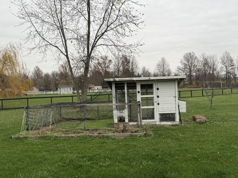 10158 Stoudertown Rd - Photo 3 of 26