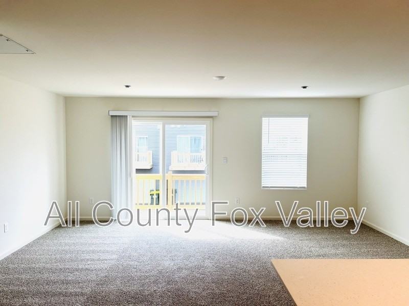 1063 Briar Glen Ct - Photo 4 of 17