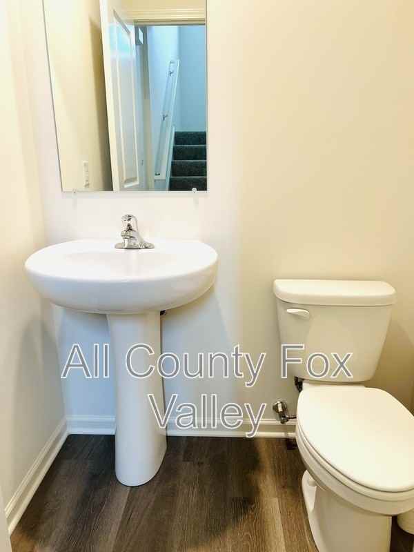 1063 Briar Glen Ct - Photo 5 of 17