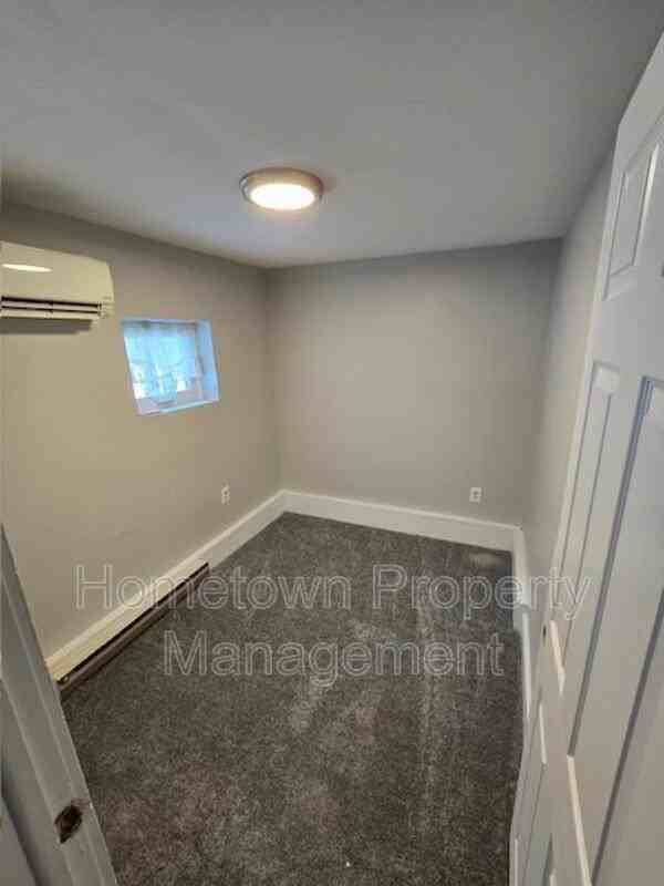 22 Esther Ln - Photo 2 of 8