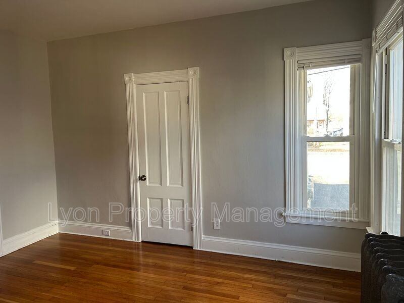 16 West St #1 - Photo 5 of 7