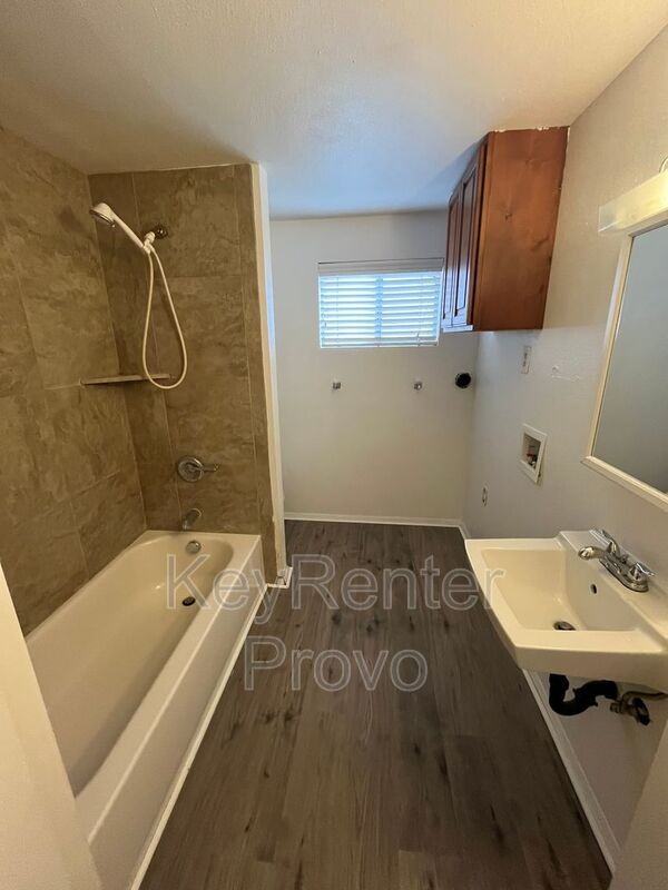 630 E St #3 - Photo 6 of 7