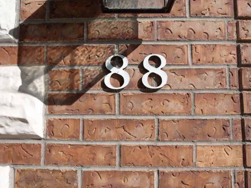 88 Woodside Dr - Photo 2 of 22