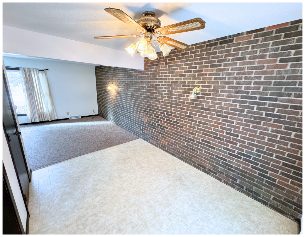 Badger Creek Apartments - Photo 5 of 17