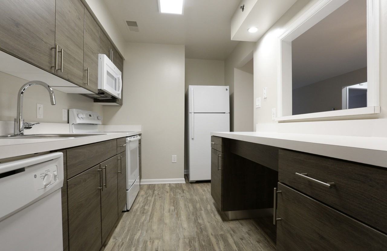 Exeter Village Apartments - Photo 2 of 41