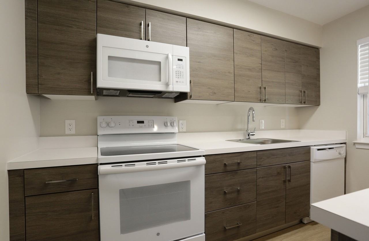 Exeter Village Apartments - Photo 3 of 41