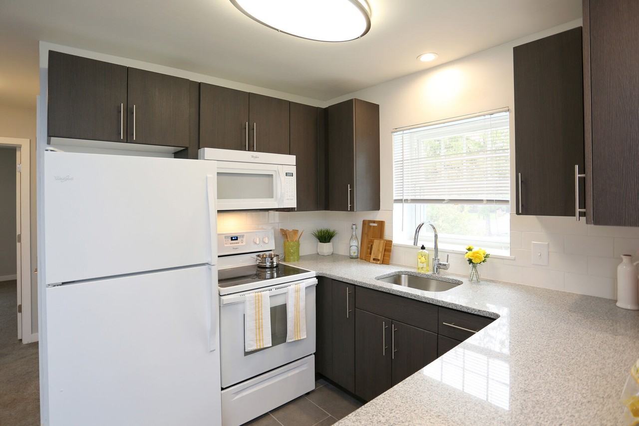 Spruce Court Apartments - Photo 2 of 21