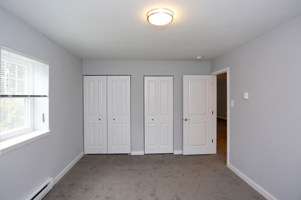 Spruce Court Apartments - Photo 7 of 21