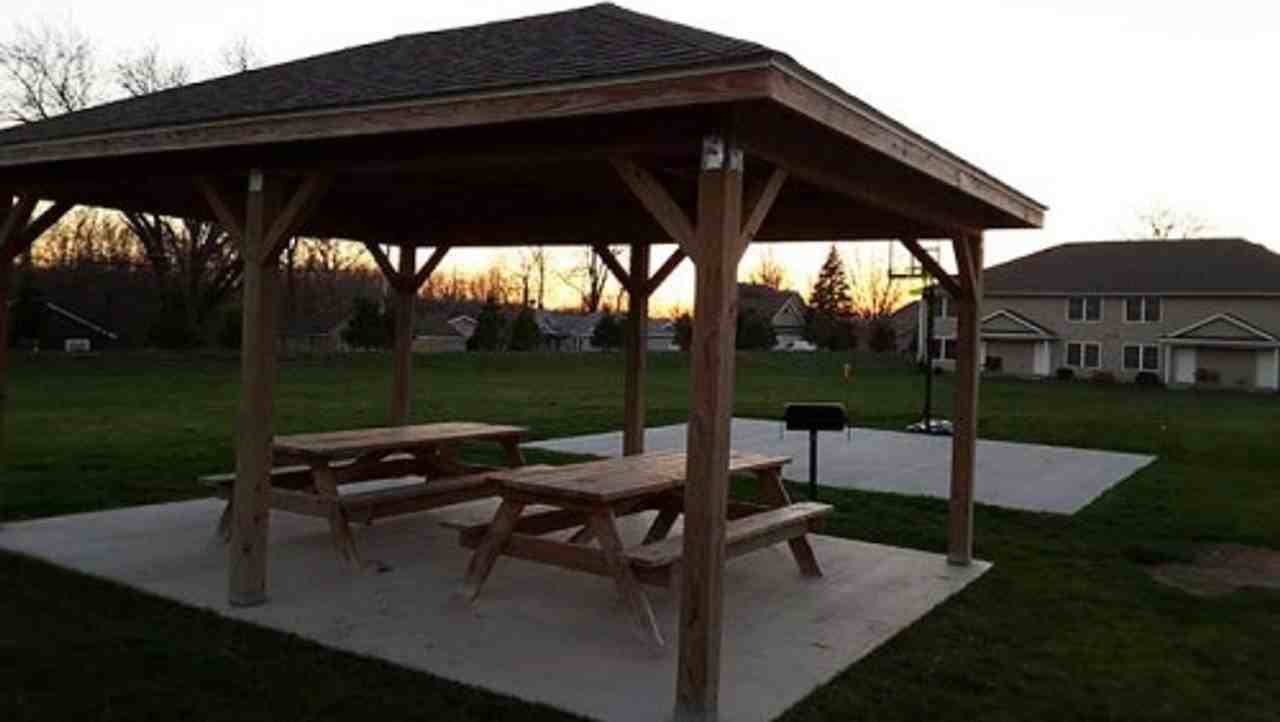 4683 Harmony Ln - Photo 3 of 12