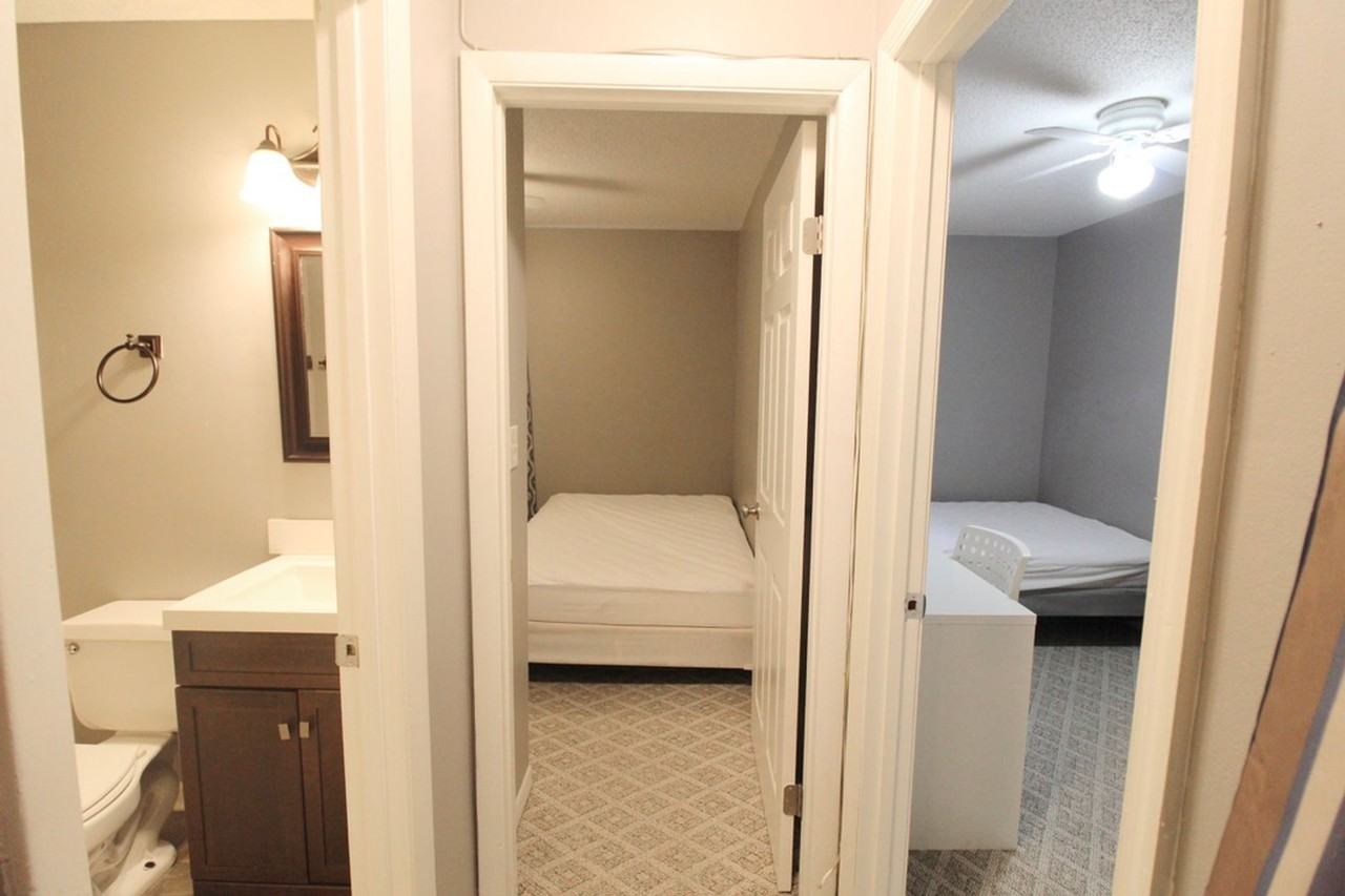 1336 Hunters Road - Photo 7 of 29