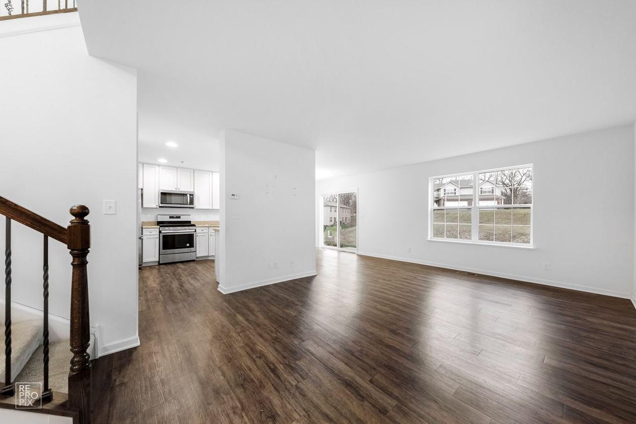 7109 Hidden Green Cir - Photo 2 of 11