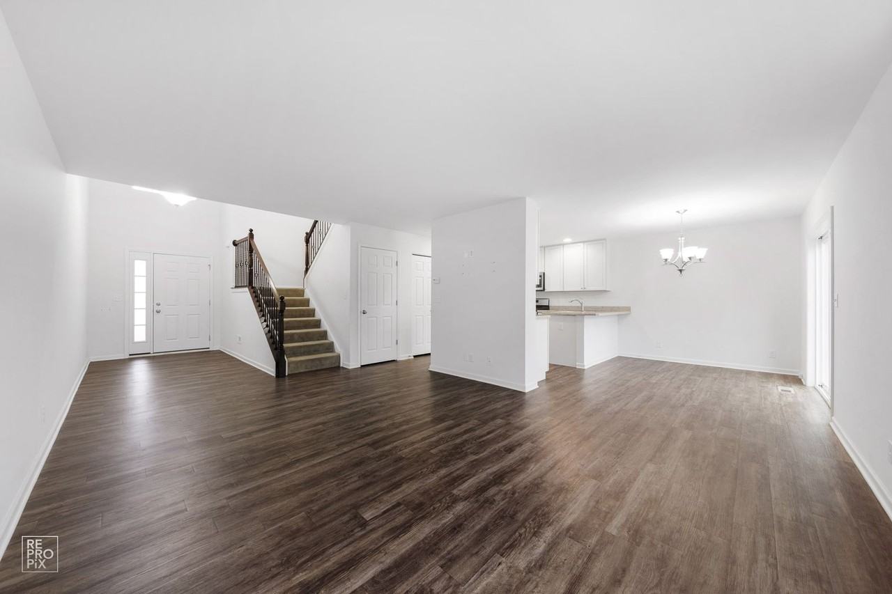 7109 Hidden Green Cir - Photo 4 of 11