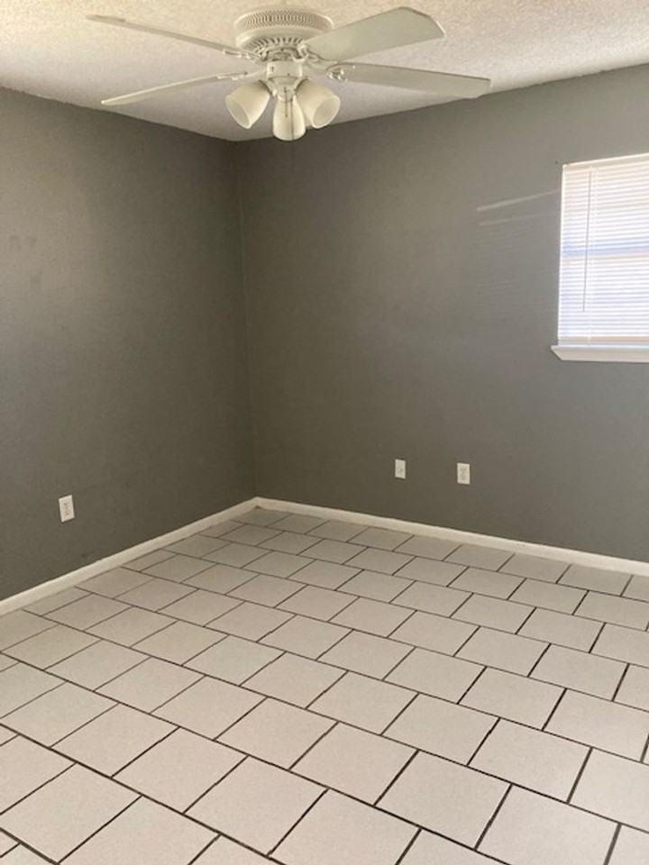 2601 Samuel St - Photo 7 of 11