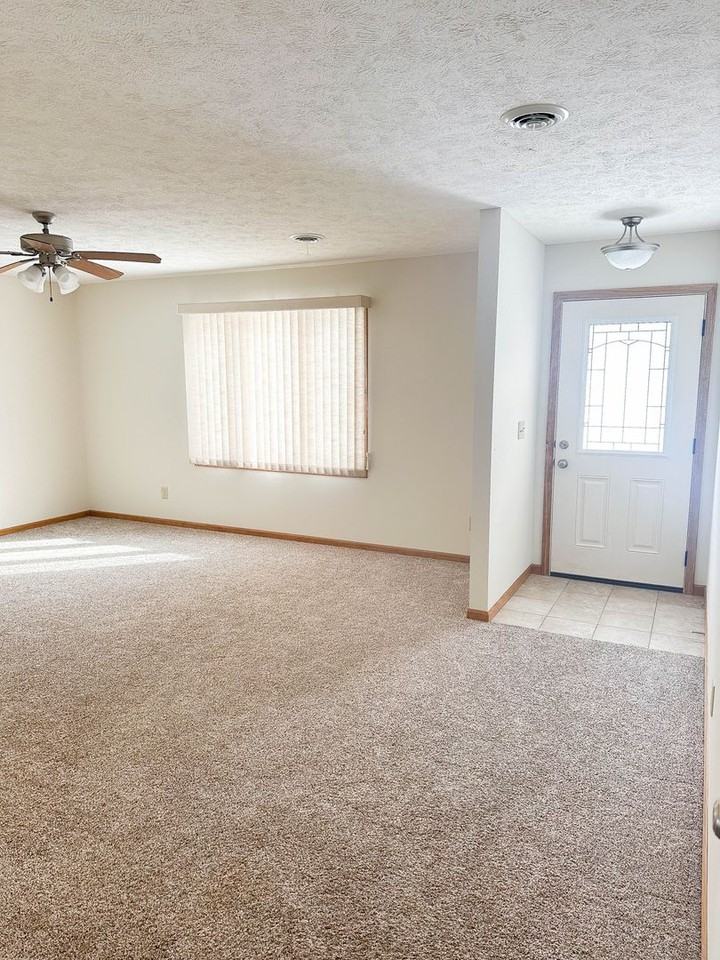 123 Allen Hill Dr - Photo 2 of 21