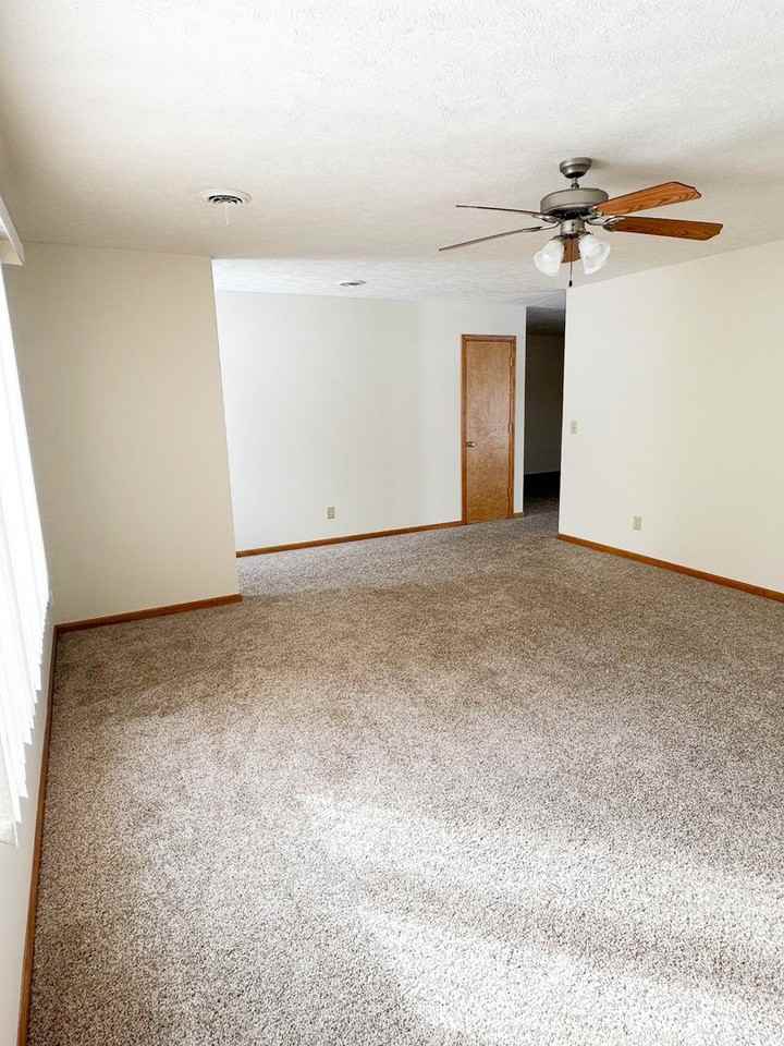 123 Allen Hill Dr - Photo 3 of 21