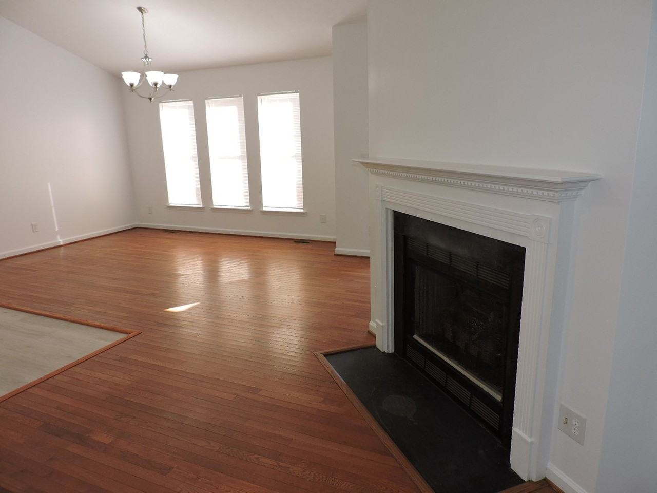 5727 Turtle Dr - Photo 2 of 14