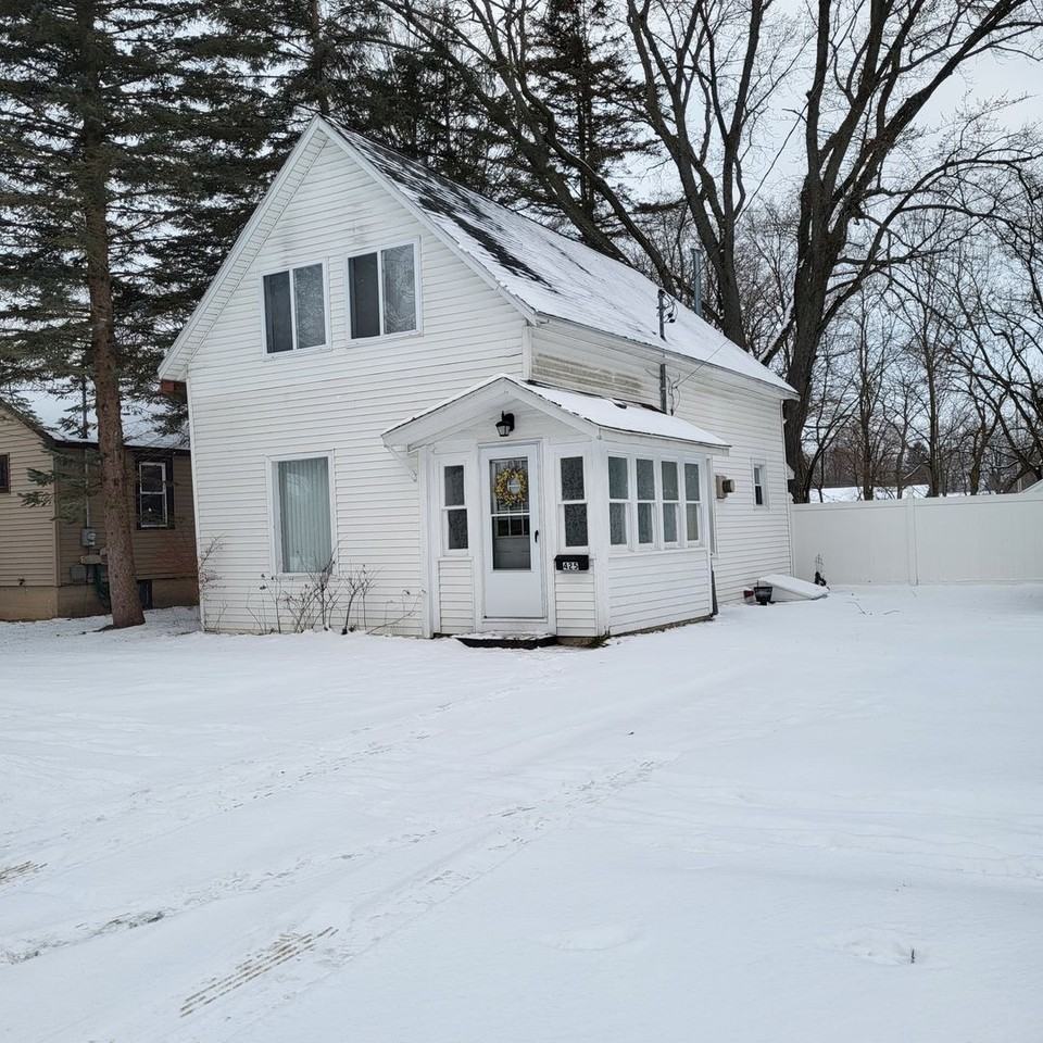 425 Boon St - Photo 2 of 12