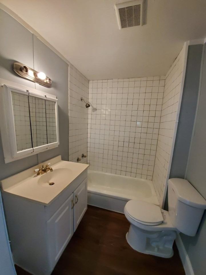 8306 N 14th St - Photo 3 of 4