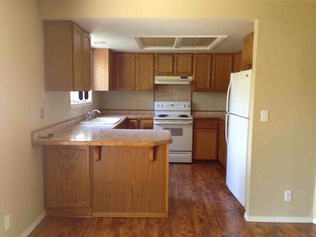 2135 N Monaco Way - Photo 5 of 12