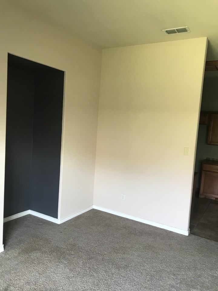 4018 Carrera Ln - Photo 4 of 23