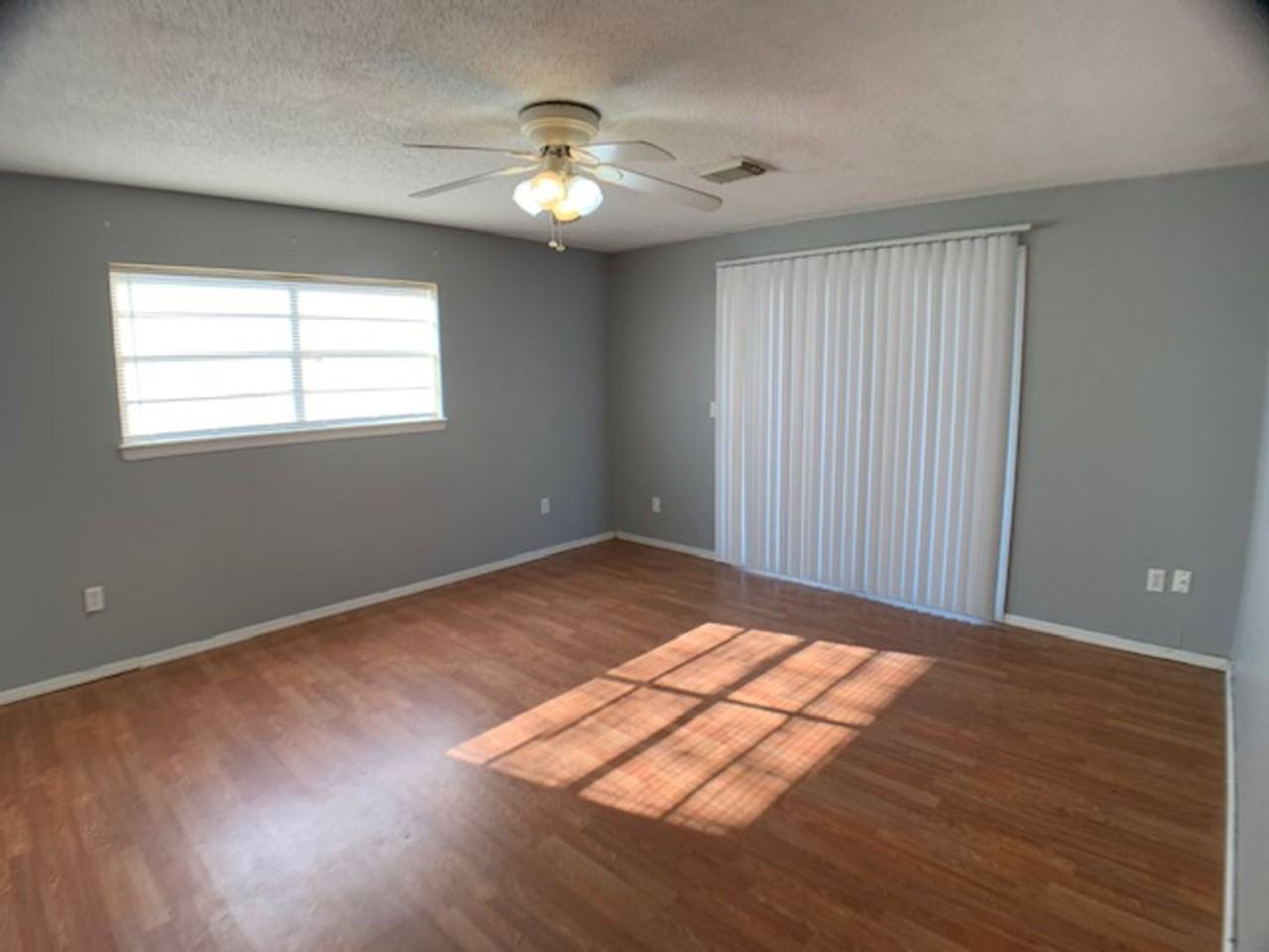 513 Sunnyside Pl - Photo 3 of 15