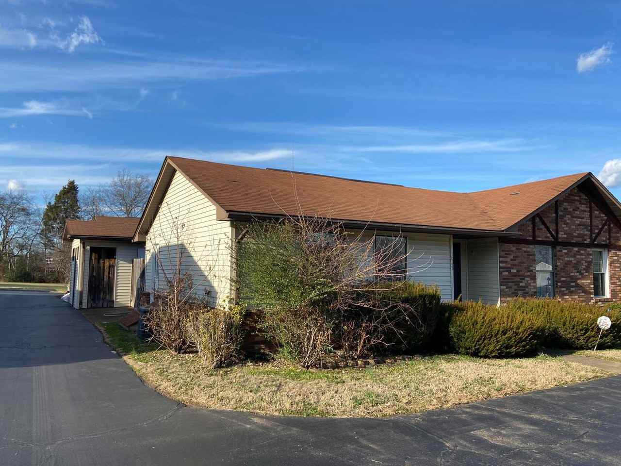 1945 Sandra St - Photo 2 of 15