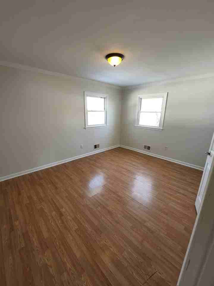 744 Cable Ave - Photo 3 of 10