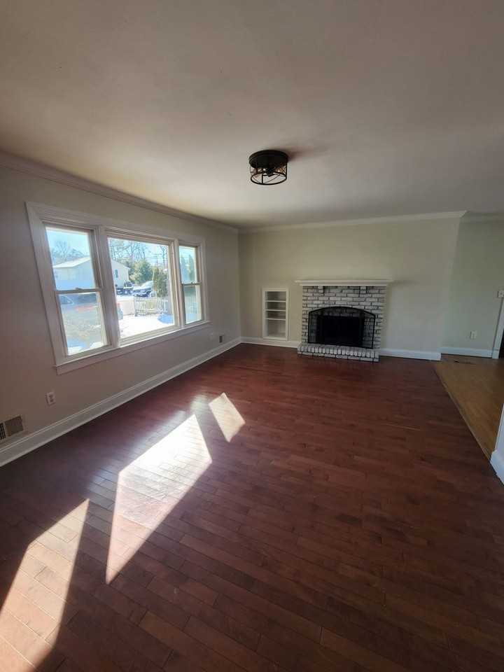 744 Cable Ave - Photo 5 of 11