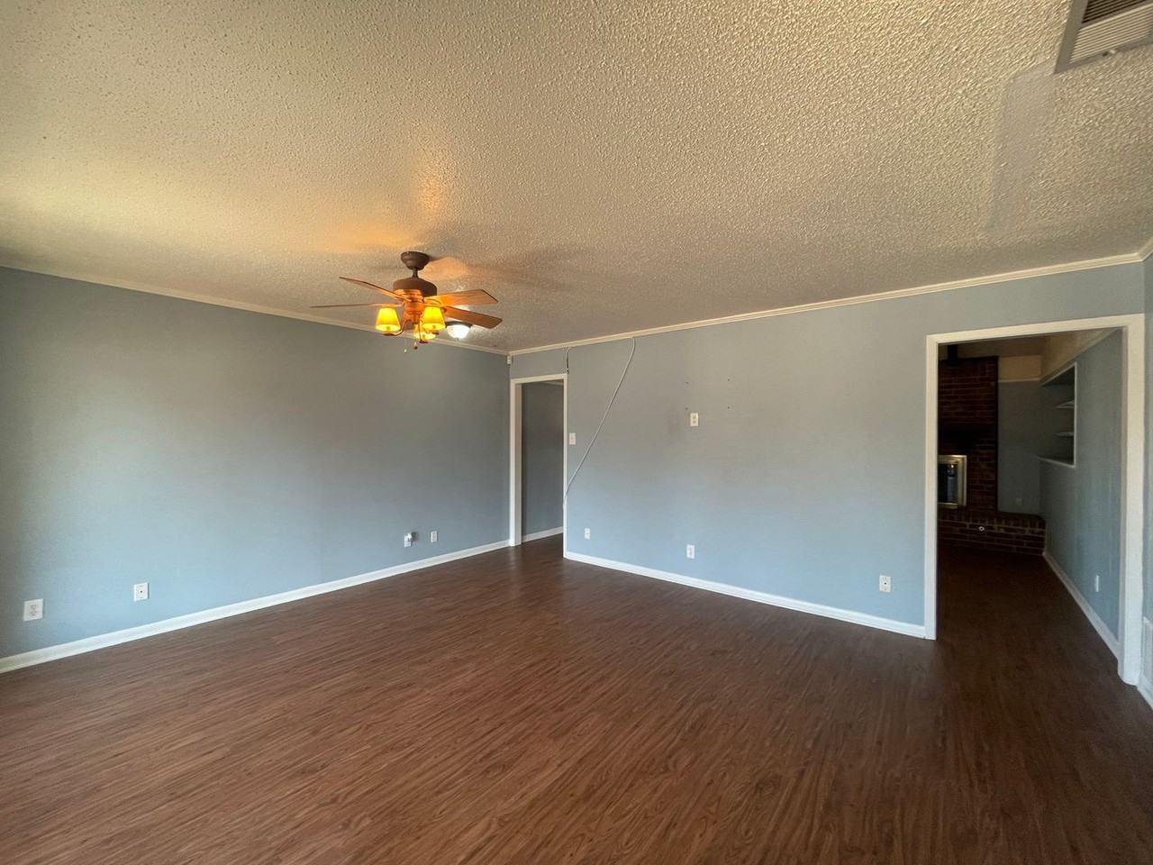 1800 Wilshire Dr - Photo 5 of 34