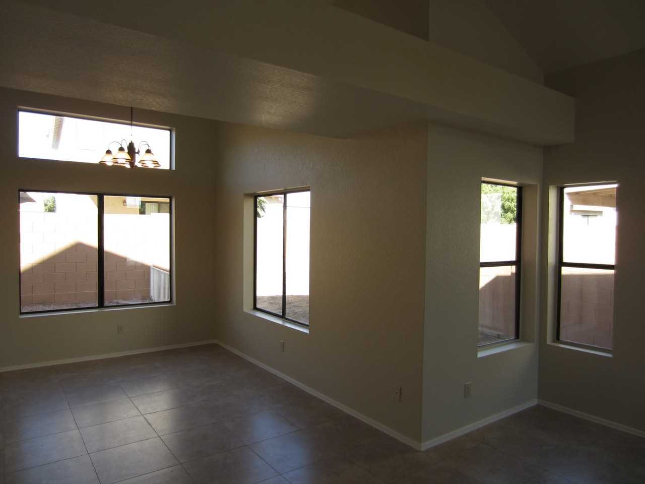 3078 W Autumn Breeze Dr - Photo 4 of 11