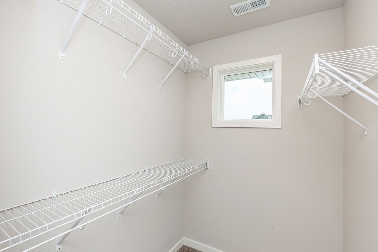 4102 Ne 7th St - Photo 7 of 24