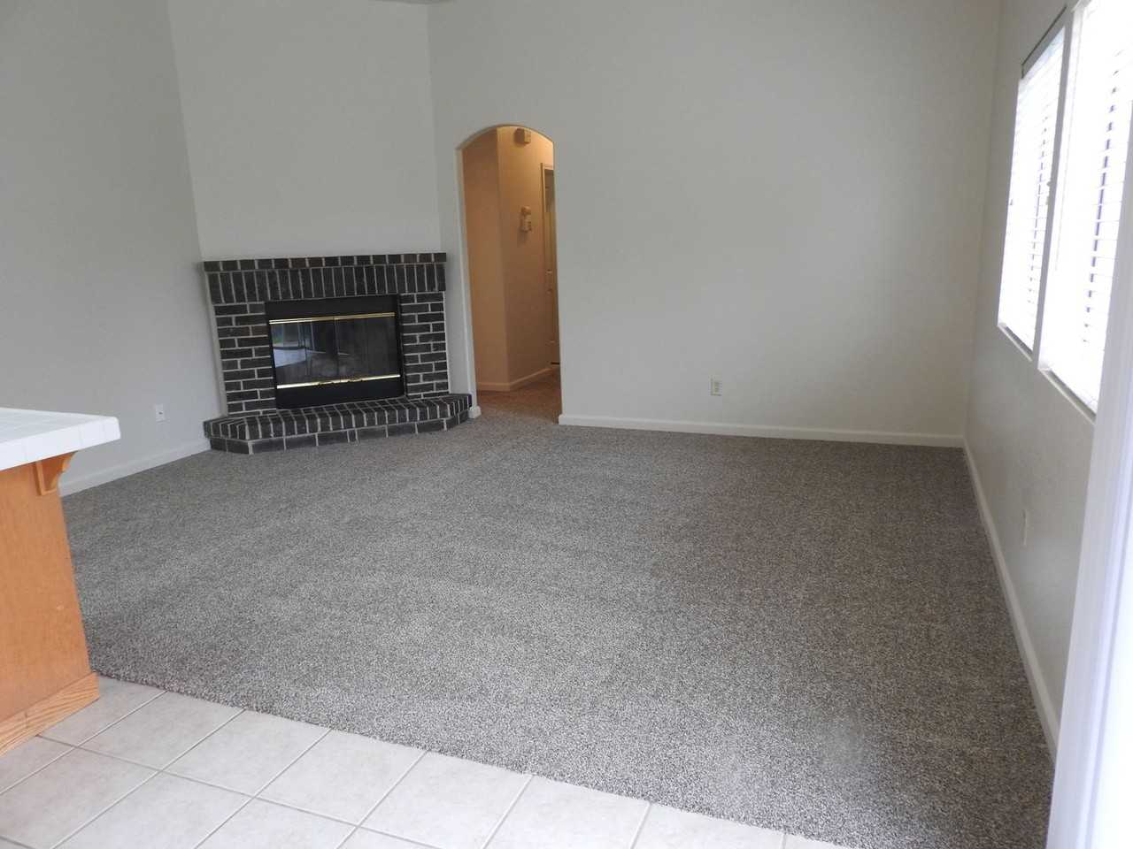 4049 Monte Verde Dr - Photo 7 of 21