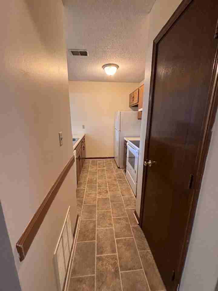 524 Independence Ct - Photo 3 of 11