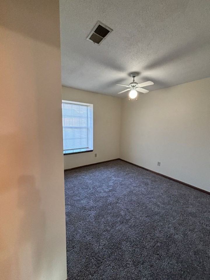 524 Independence Ct - Photo 6 of 11